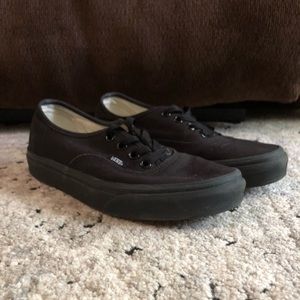 Vans Authentic Shoes Size Women’s 7- Mens 5.5